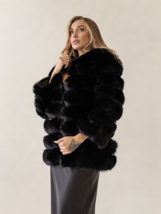 Kožich Black 70cm 4v1✨čti dál… A co vlastně znamená 4v1? Libovolně si můžeš odepínat rukávy a spodní část kožichu zkrátit...